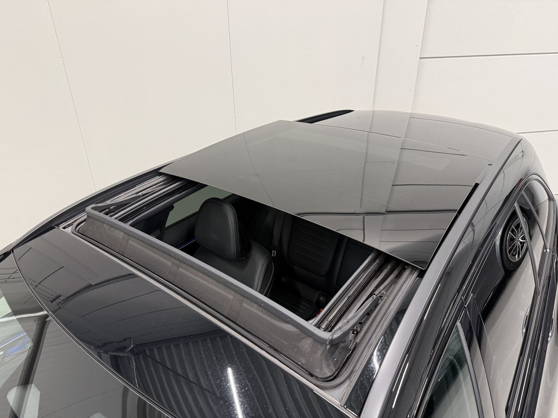 Mercedes-Benz C-Klasse Estate 200 AMG Line PANO/HEAD-UP/VOL-, Automaat, Dealer onderhouden, Met garantie (alle), Zwart