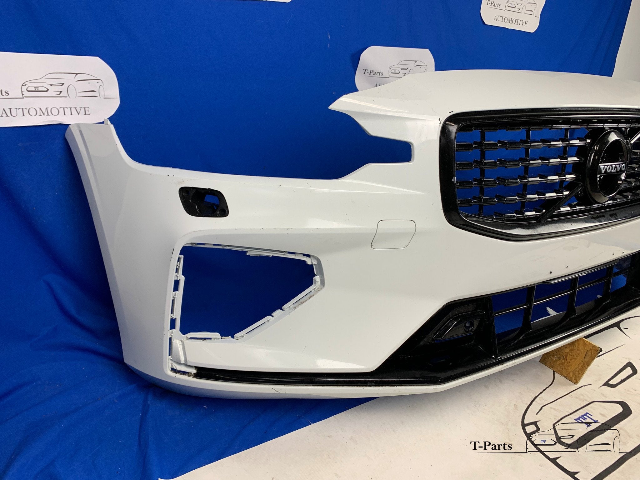 Volvo S60 V60 voorbumper origineel grille bumper 2018+, Info@fabrikant.eu, Voor, Ophalen of Verzenden, Volvo