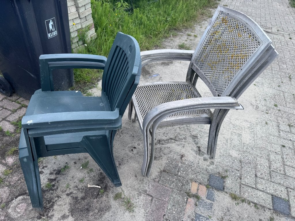 2 gratis tuinstoelen, Ophalen, Gebruikt, Kunststof