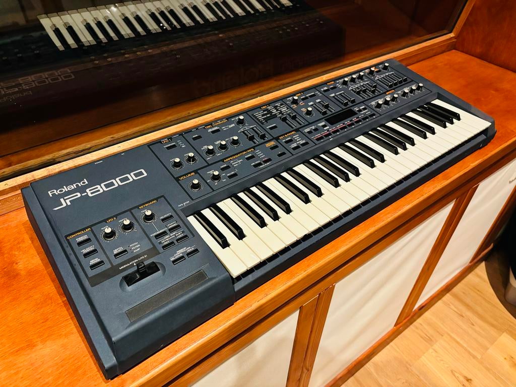 Roland JP-8000 Synthesizer - Vintage Virtueel Analoog, Gebruikt, Roland, Met midi-aansluiting, Ophalen