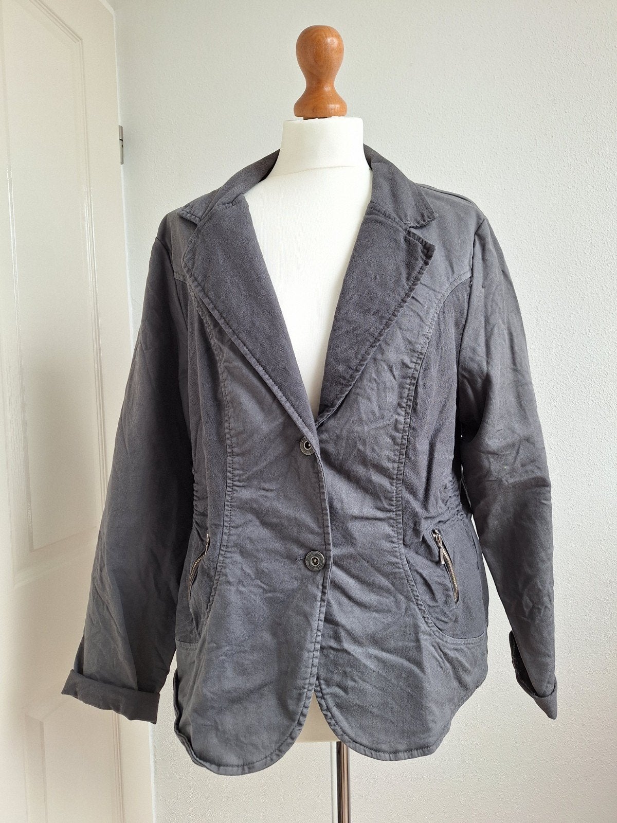 Dreamstar. Donkergrijs soepel jasje. XL = 44/ 46, Dreamstar, Maat 42/44 (L), Nieuw, Ophalen of Verzenden