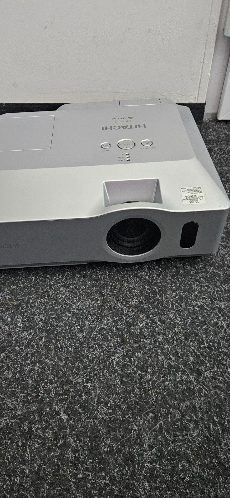Hitachi CP-X417 , 3000 LUMEN  1024X768  3LCD TECHNOLOGY €150, Ophalen, LED, Zo goed als nieuw, Overige resoluties