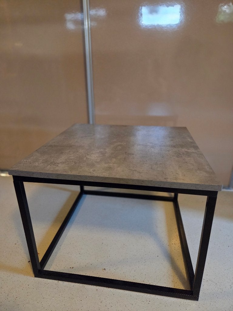 JYSK DOKKEDAL Bijzettafel / Salontafel (60x60 cm), Ophalen, 50 tot 100 cm, Vierkant, 50 tot 100 cm