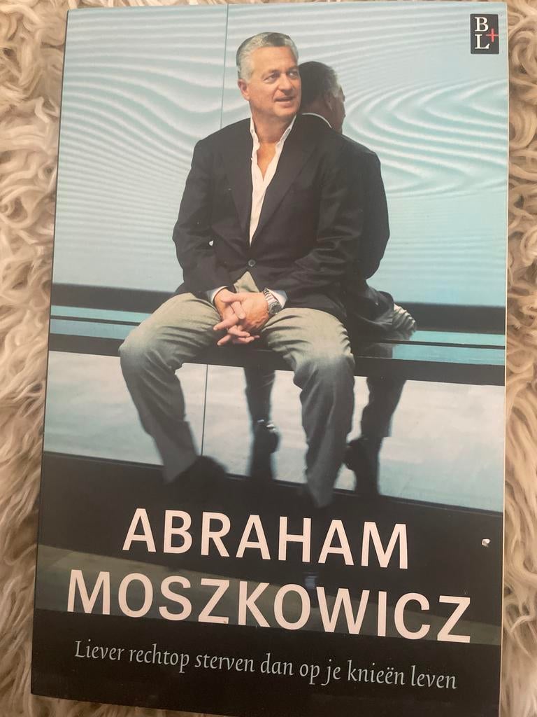 Abraham Moszkowicz - Liever rechtop sterven, Boeken, Ophalen of Verzenden, Gelezen, Overige