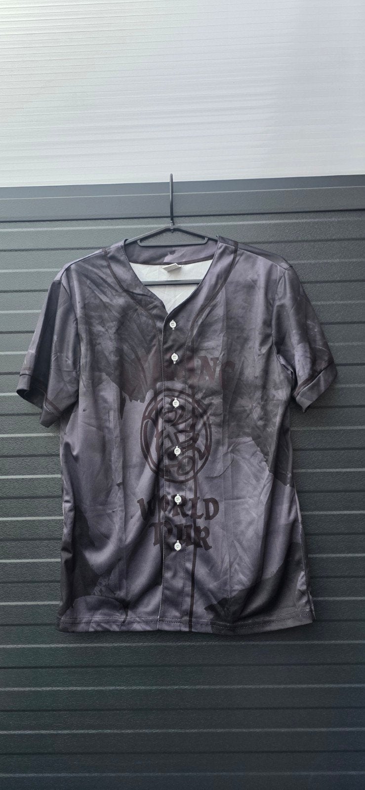 BTS Suga 93 World Tour T-shirt - Maat XS, Verzenden, Zwart, Zo goed als nieuw, Korte mouw