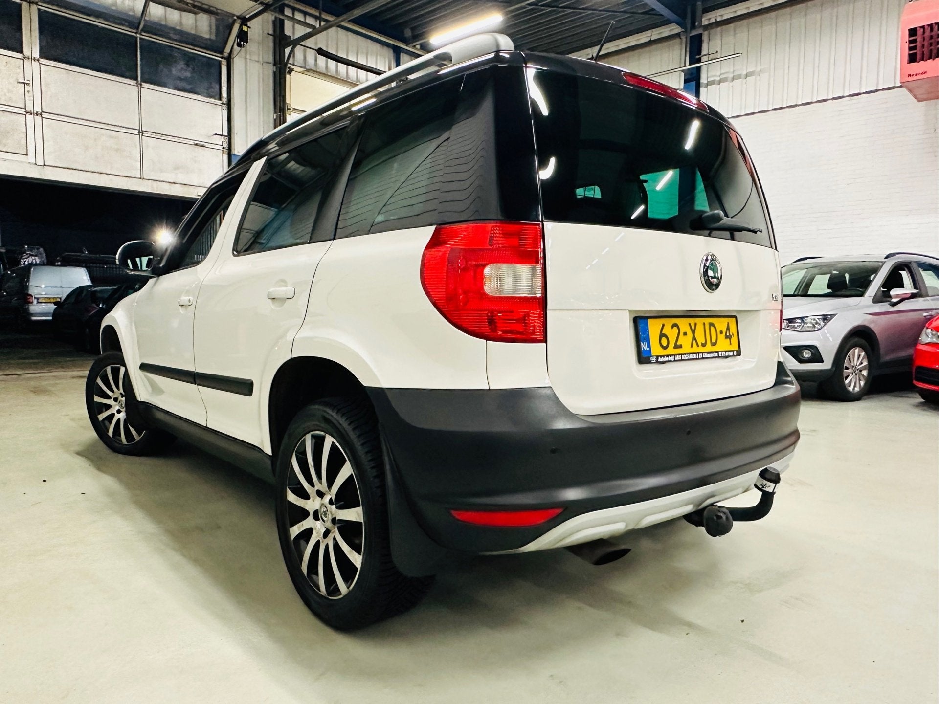 Skoda Yeti 1.2 TSI Elegance Automaat, Auto's, Skoda, Euro 5, Stof, Gebruikt, 680 kg