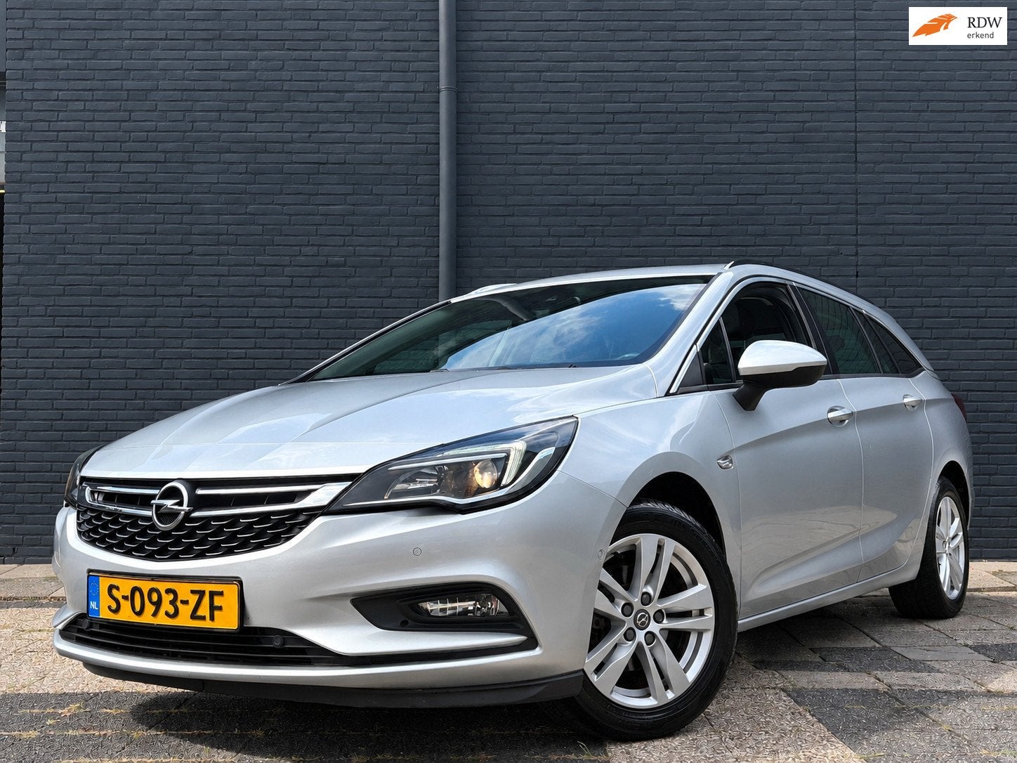 Opel Astra Sports Tourer 1.0 Business Executive | Schuifdak, Voorwielaandrijving, Gebruikt, Euro 6, 1178 kg
