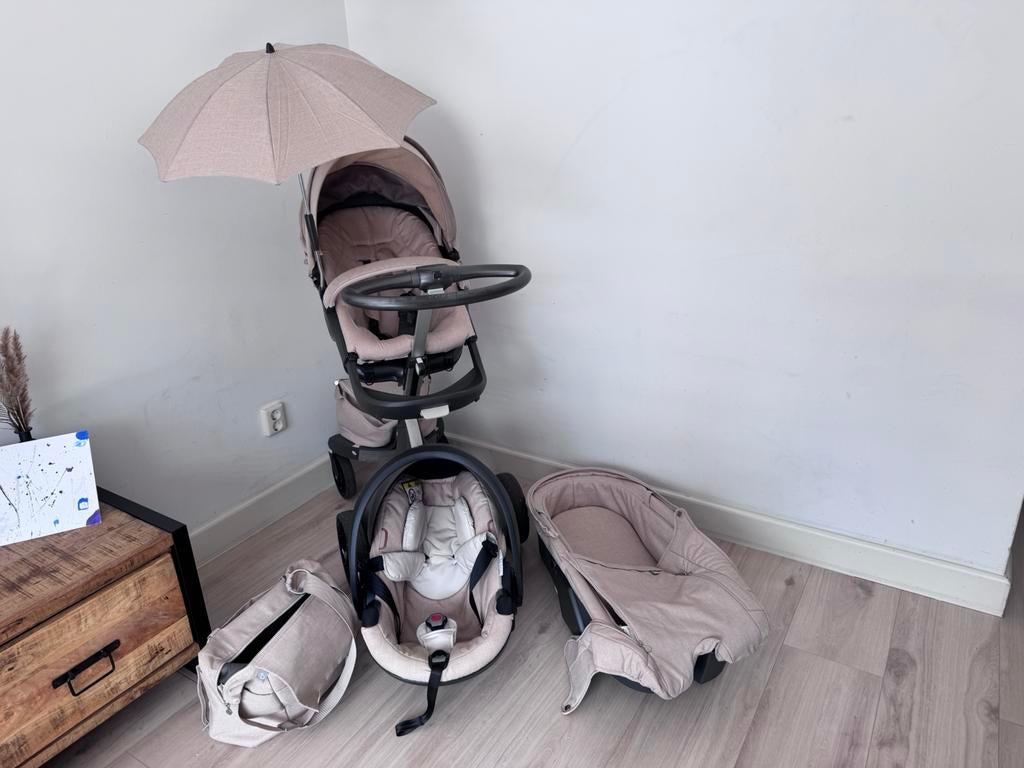 Stokke xplory v5 kinderwagen beige, Ophalen, Zo goed als nieuw, Voetenzak
