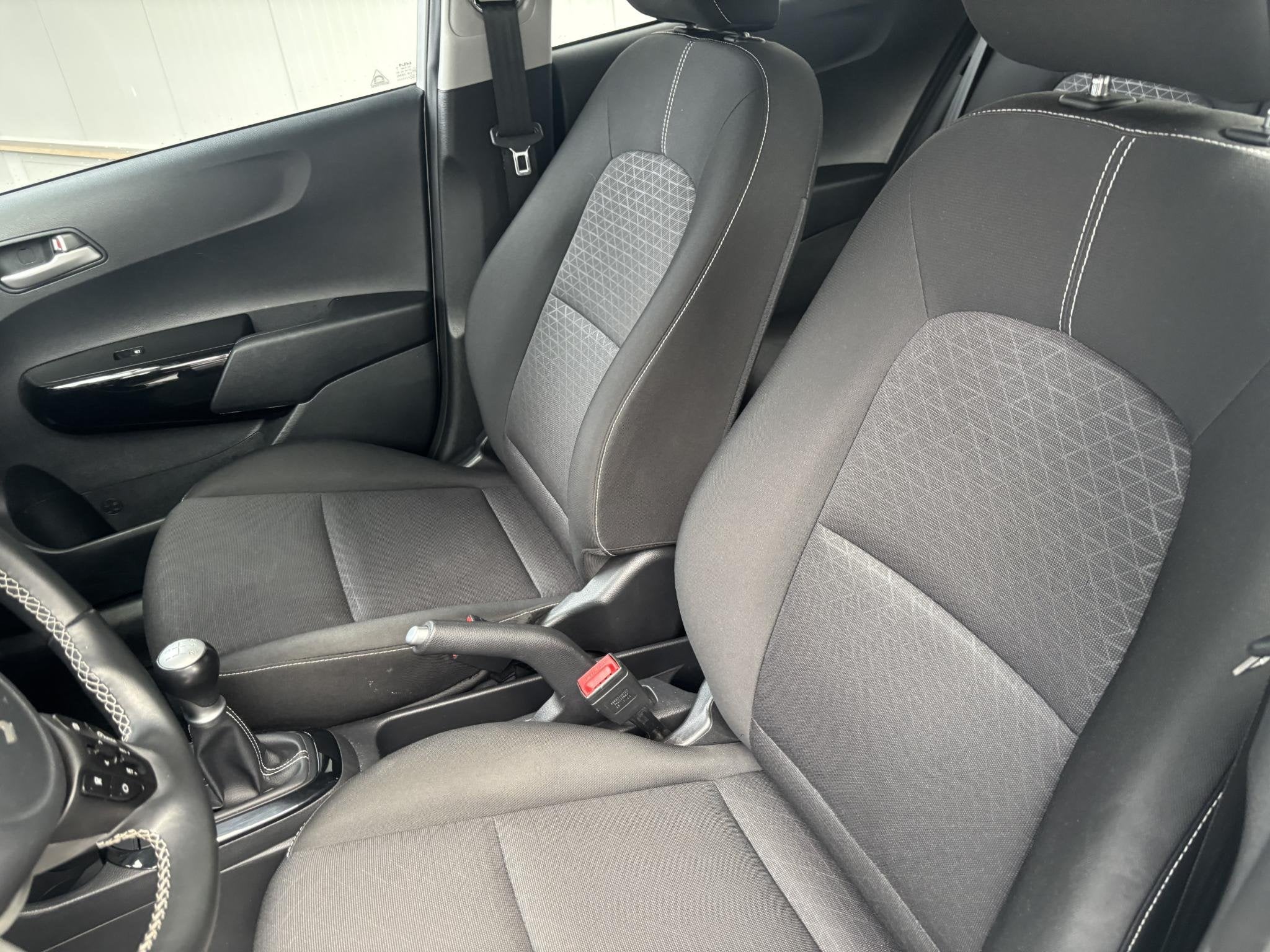 Kia Picanto 1.0 DPi DynamicLine, Auto's, Stof, Gebruikt, 4 stoelen, Origineel Nederlands