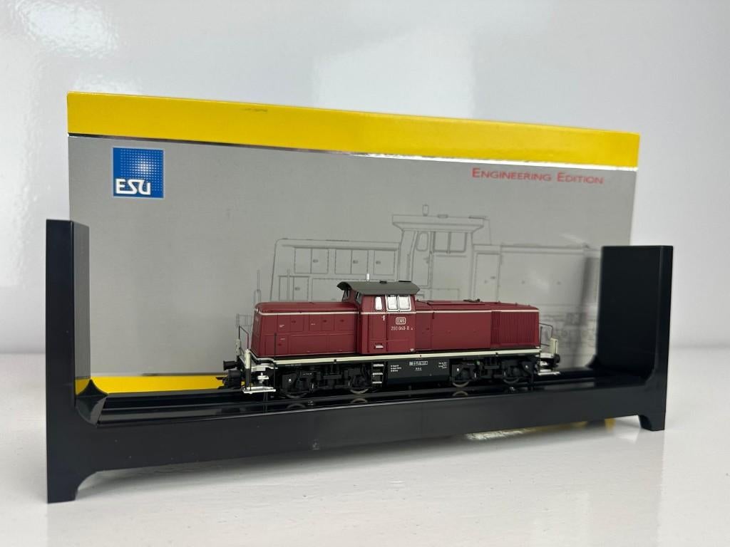 ESU 31233 - Diesellocomotief - DB 290 048 - AC/DC, Hobby en Vrije tijd, Modeltreinen | H0, Overige merken, Locomotief, -, Gelijkstroom of Wisselstroom