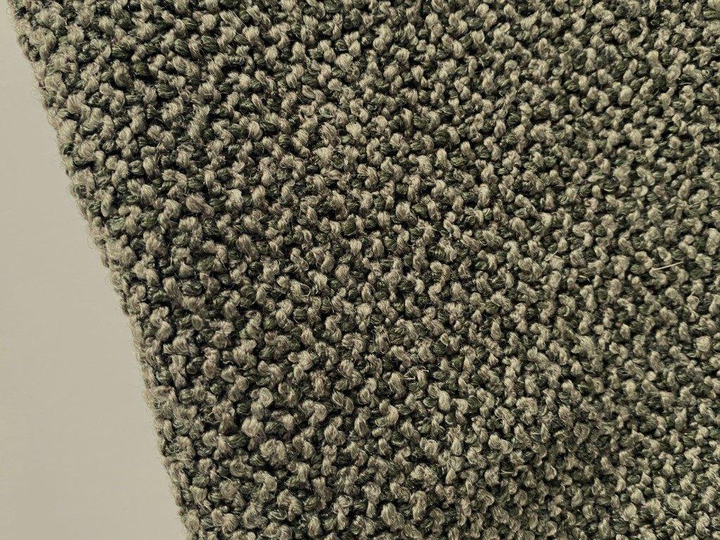 De Ploeg Monza Melange 57; groentinten; bouclé meubelstof, Hobby en Vrije tijd, Stoffen en Lappen, Overige materialen, 120 cm of meer
