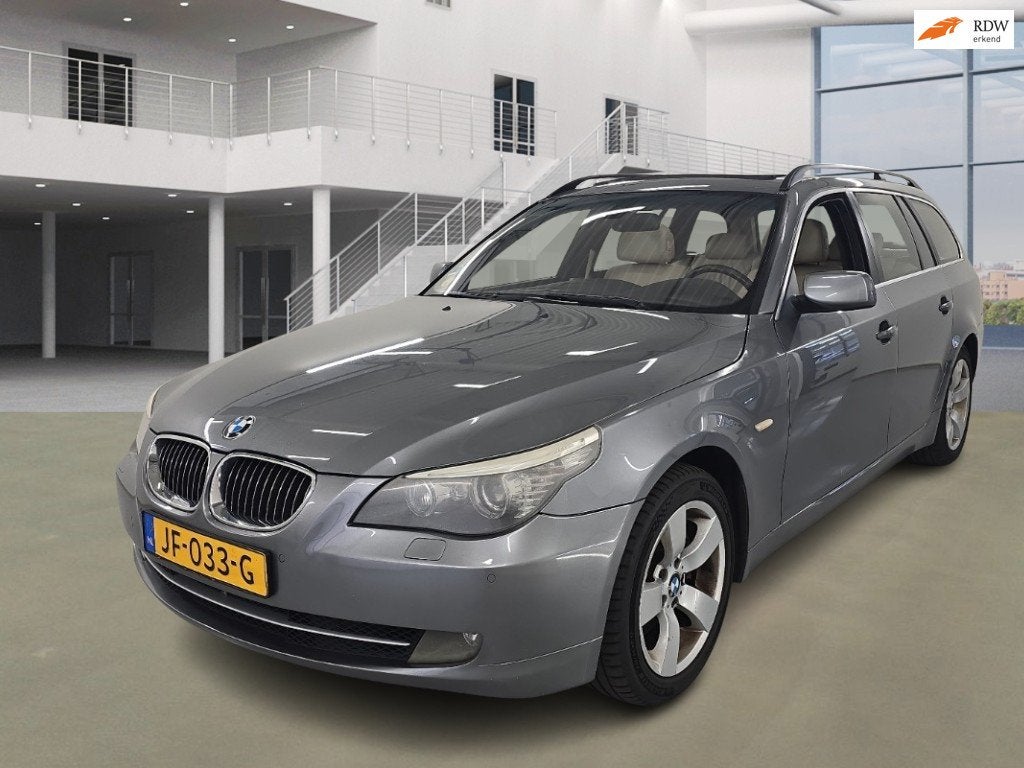 BMW 5-serie Touring 525xi High Executive, Auto's, BMW, Gebruikt, 1715 kg, 2000 kg, 2996 cc