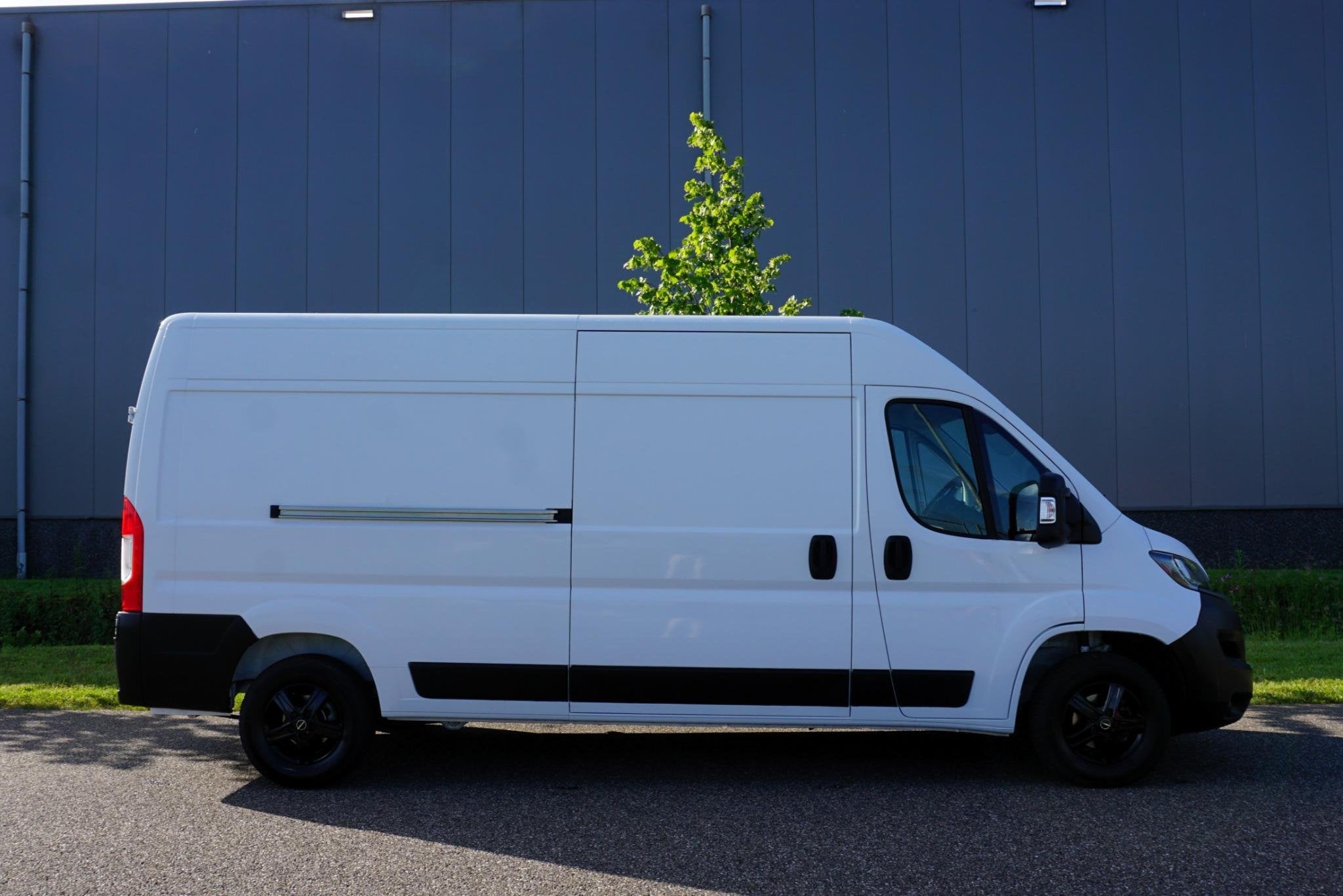 Fiat Ducato 35 2.2 MultiJet L3H2 140 pk |Camera |Cruise |Nav, Voorwielaandrijving, Stof, Gebruikt, Euro 6