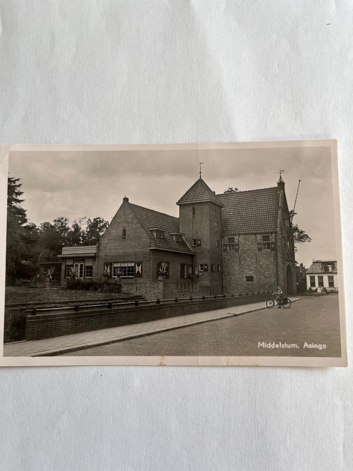 Ansichtkaart Middelstum, Asinga (1954), Verzamelen, Verzenden, 1940 tot 1960, Gelopen, Groningen