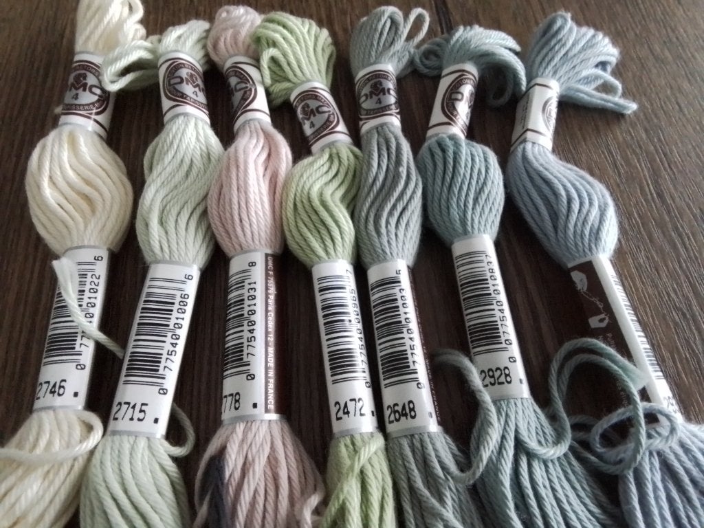 7 strengetjes dmc garen, geen splijtgaren, Ophalen of Verzenden, Zo goed als nieuw, Handborduren, Borduurgaren of Zijde