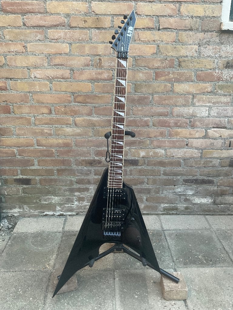 ESP LTD ARROW-200 BLACK, Ophalen, Zo goed als nieuw, Solid body, Overige merken