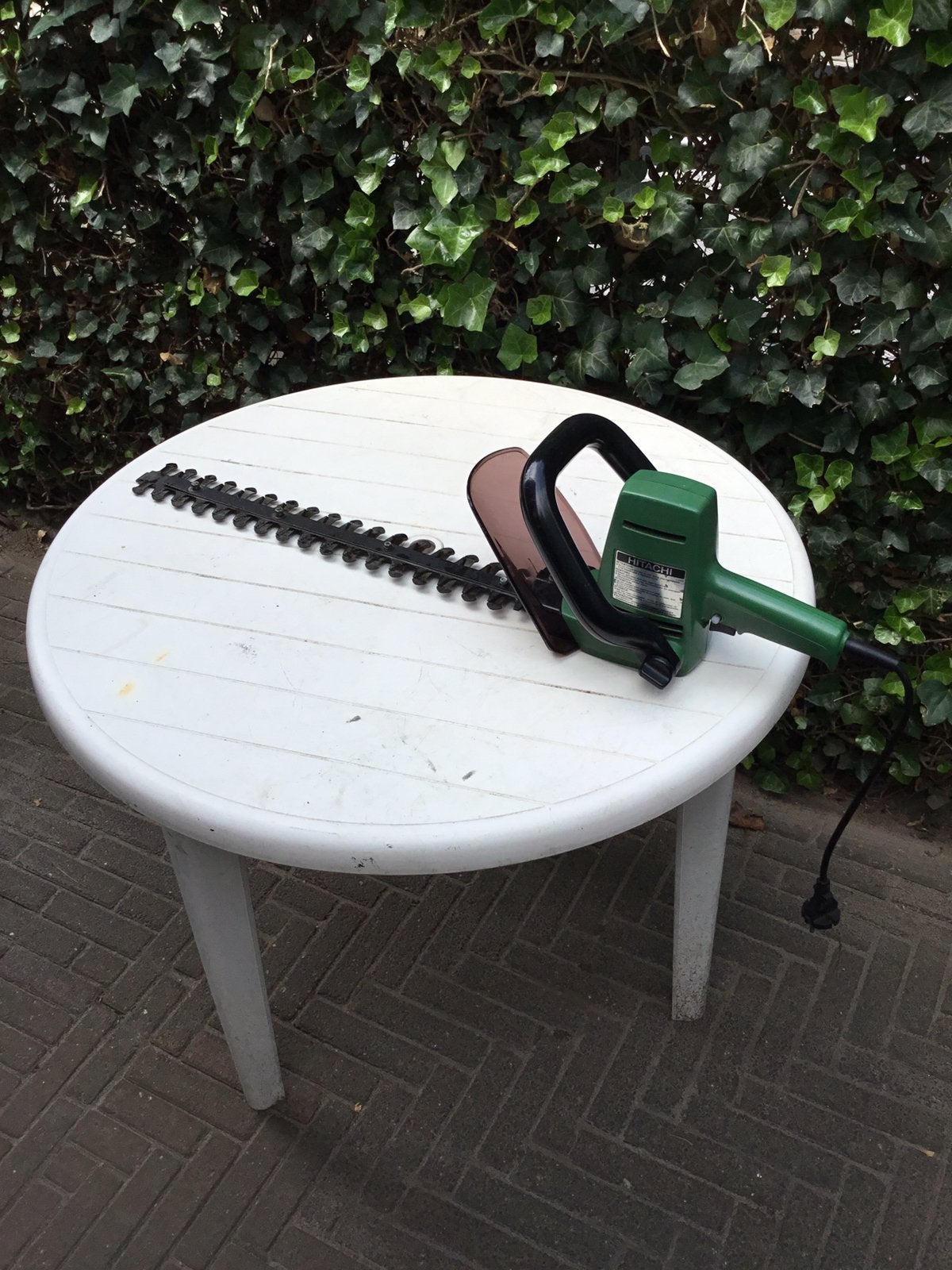 Electrische heggenschaar, Tuin en Terras, Ophalen of Verzenden, Zo goed als nieuw, Elektrisch