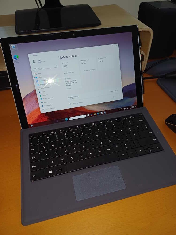Microsoft Surface Pro 7, Gebruikt, 2 tot 3 Ghz, 8 GB, 13 inch