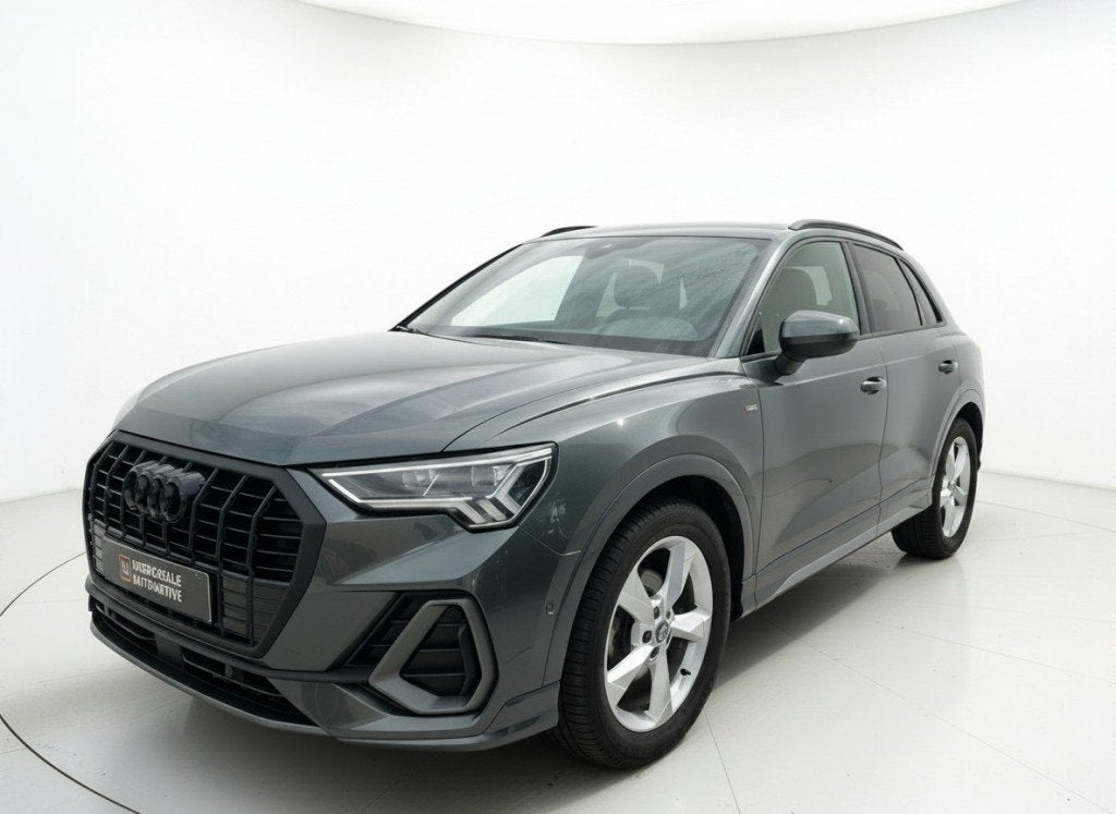 Audi Q3 35 TFSI S-Line, Xenon, Navi, ACC, Lane, 360 Camera, Auto's, Audi, Euro 6, 4 cilinders, 150 pk, Bedrijf