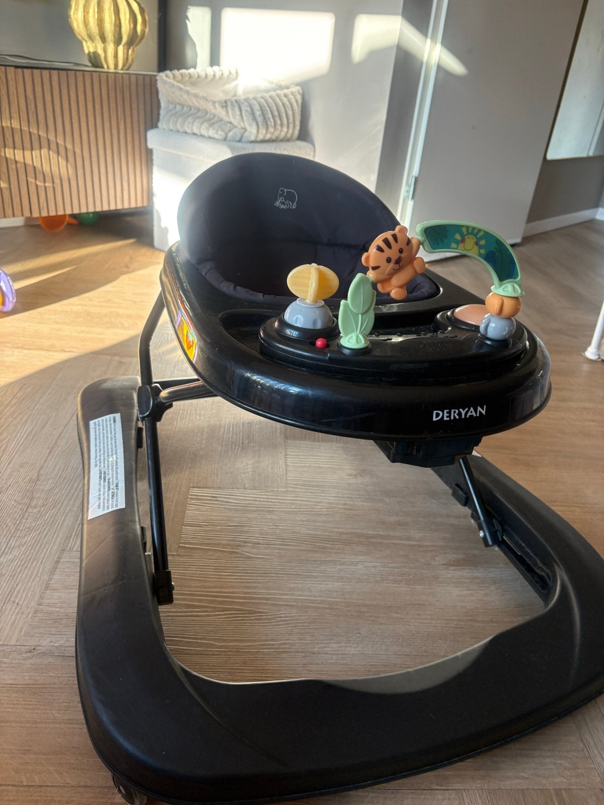 Deryan loopwagen zwart, Ophalen, Gebruikt, Overige typen, Met wieltjes