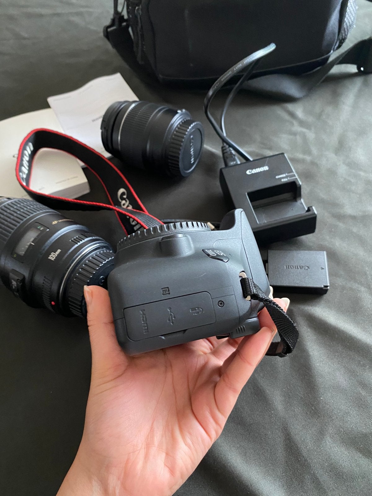 CANON EOS T7- 2000D, Ophalen of Verzenden, Zo goed als nieuw, Canon, Geen optische zoom