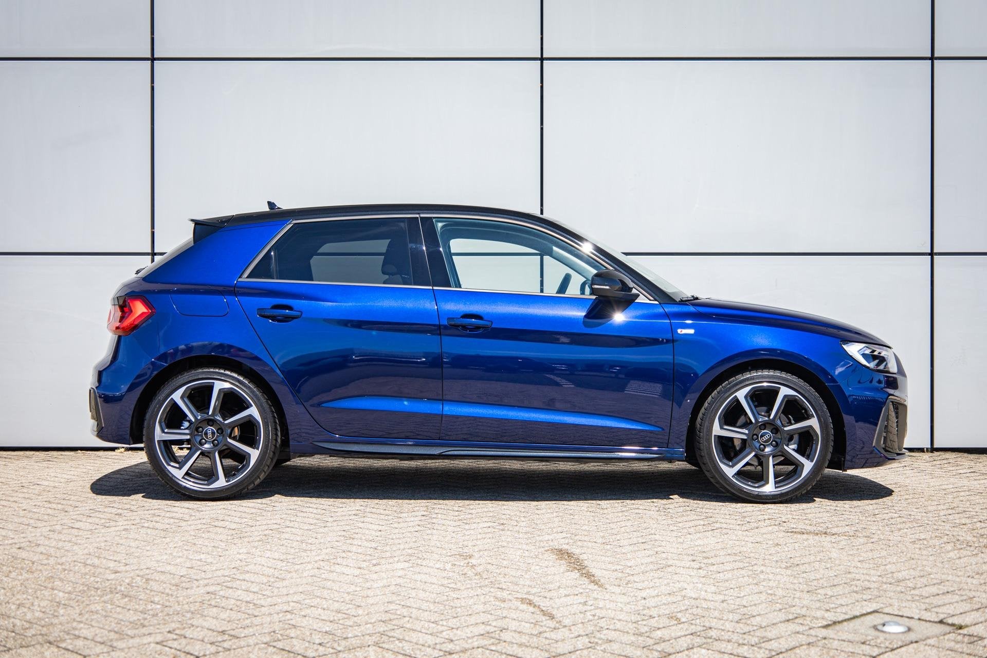 Audi A1 Sportback 30 TFSI 116pk S-tronic S edition | Keyless, Automatische klimaatregeling, Blauw, Bedrijf, 3 cilinders