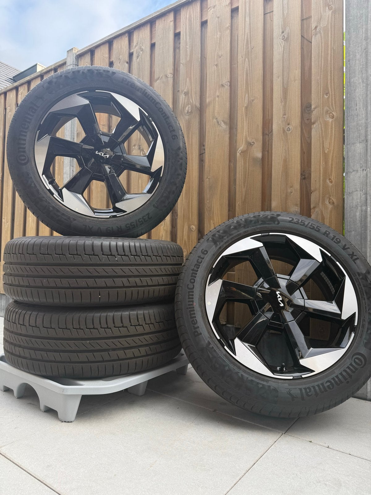 DEMO|NIEUW 19’’ ORIGINELE KIA SORENTO VELGEN + ZOMERBANDEN, Auto-onderdelen, Banden en Velgen, Nieuw, 235 mm, Personenwagen