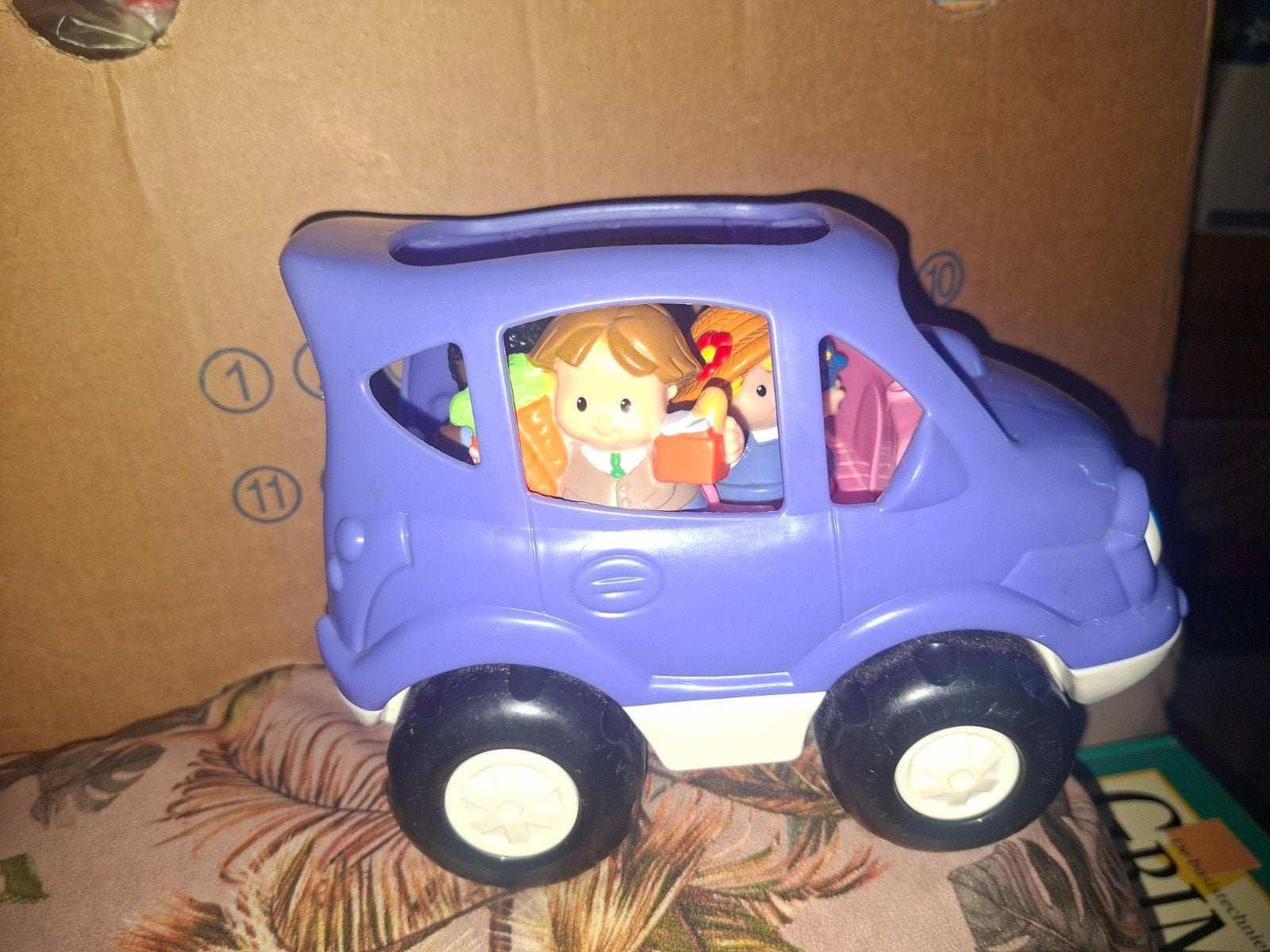 Auto met geluid 3 poppetjes, Ophalen of Verzenden, Auto of Voertuig, Met geluid