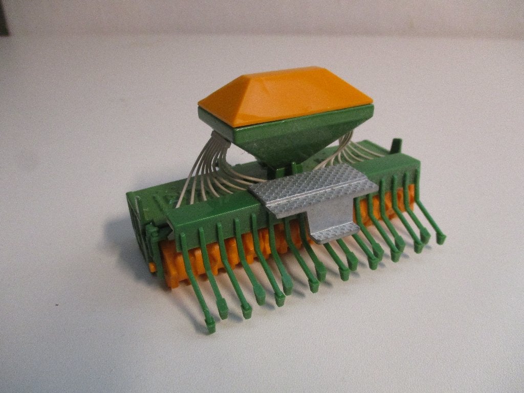 Siku zaaimachine, Hobby en Vrije tijd, Ophalen of Verzenden, Gebruikt, Tractor of Landbouw, SIKU
