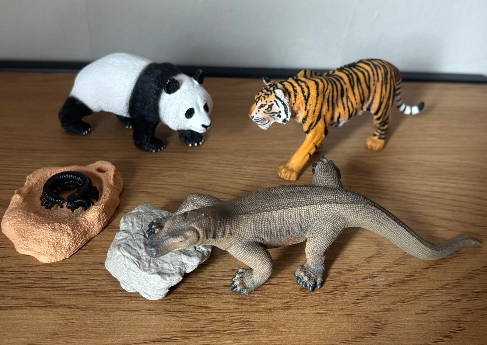 Div Schleich dieren: komodovaraan,panda,tijger, duizendpoot, Ophalen of Verzenden, Zo goed als nieuw, Jongen of Meisje