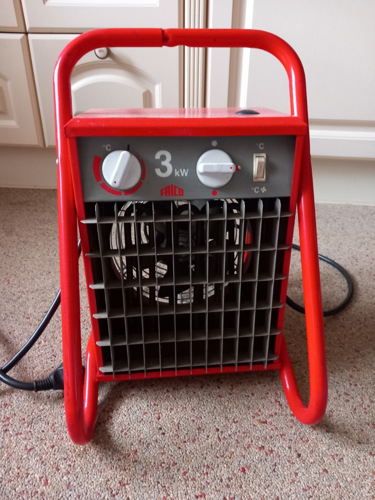 Frico Tiger P31 mobiele luchtverhitter/verwarmer, Doe-het-zelf en Verbouw, Ophalen, 30 tot 80 cm, Gebruikt, Radiator