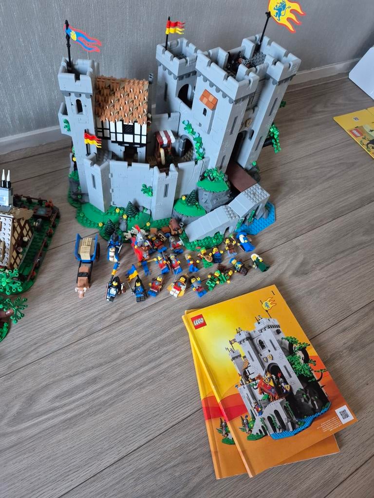 Lego Lion knight castle 10305, Kinderen en Baby's, Speelgoed | Duplo en Lego, Ophalen of Verzenden, Zo goed als nieuw, Complete set