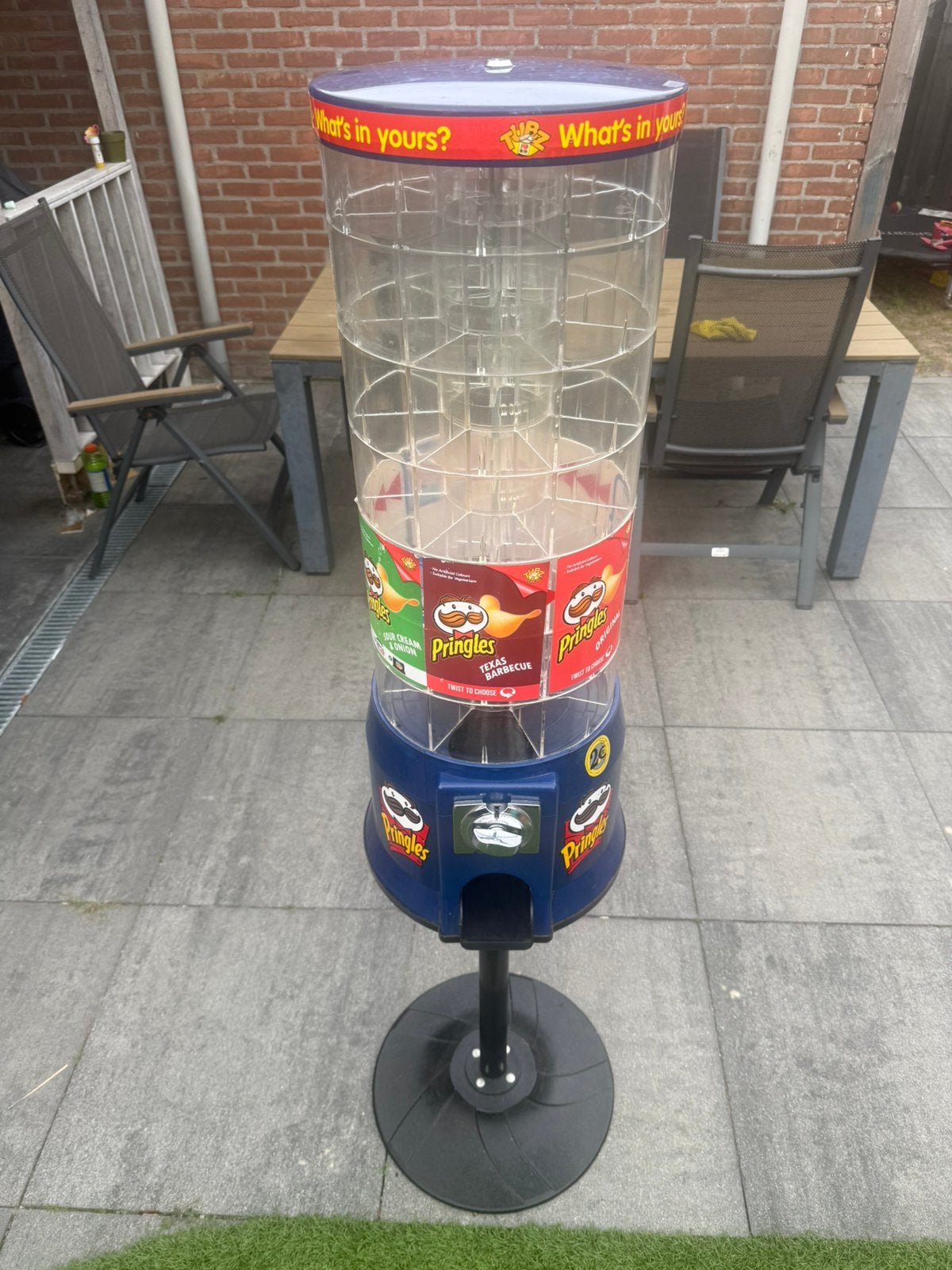 Pringles automaat, Ophalen, Gebruikt