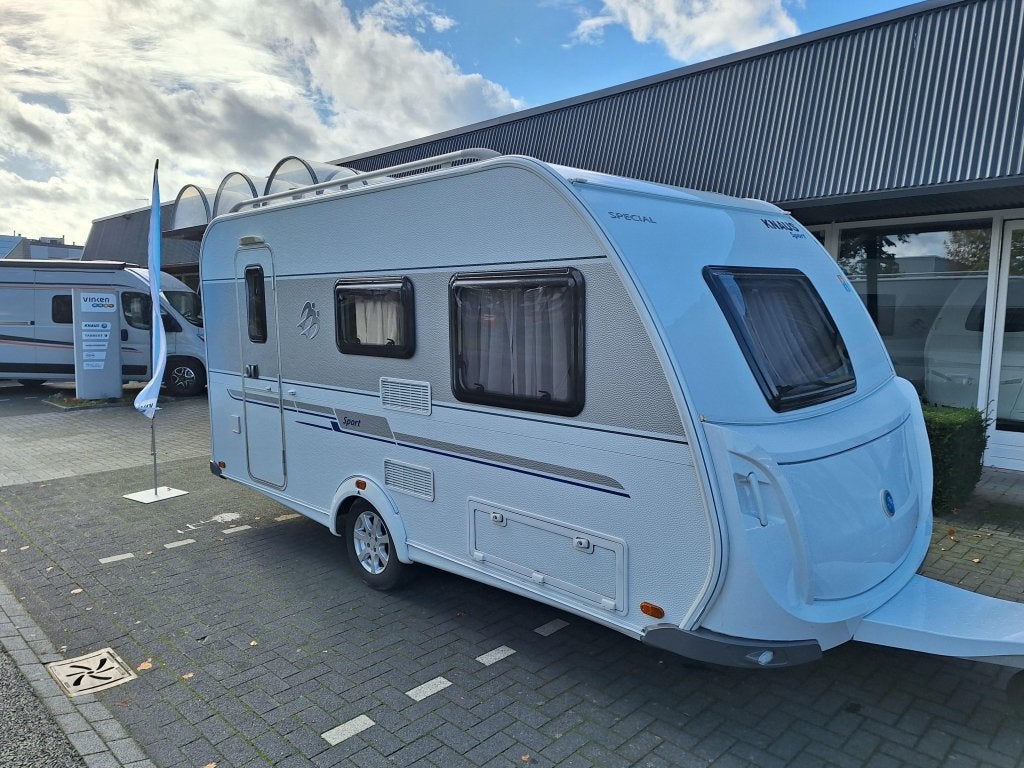 Knaus Sport Special 420 QD MET UNICO LUIFEL, Luifel, Dwarsbed, Bedrijf, Treinzit