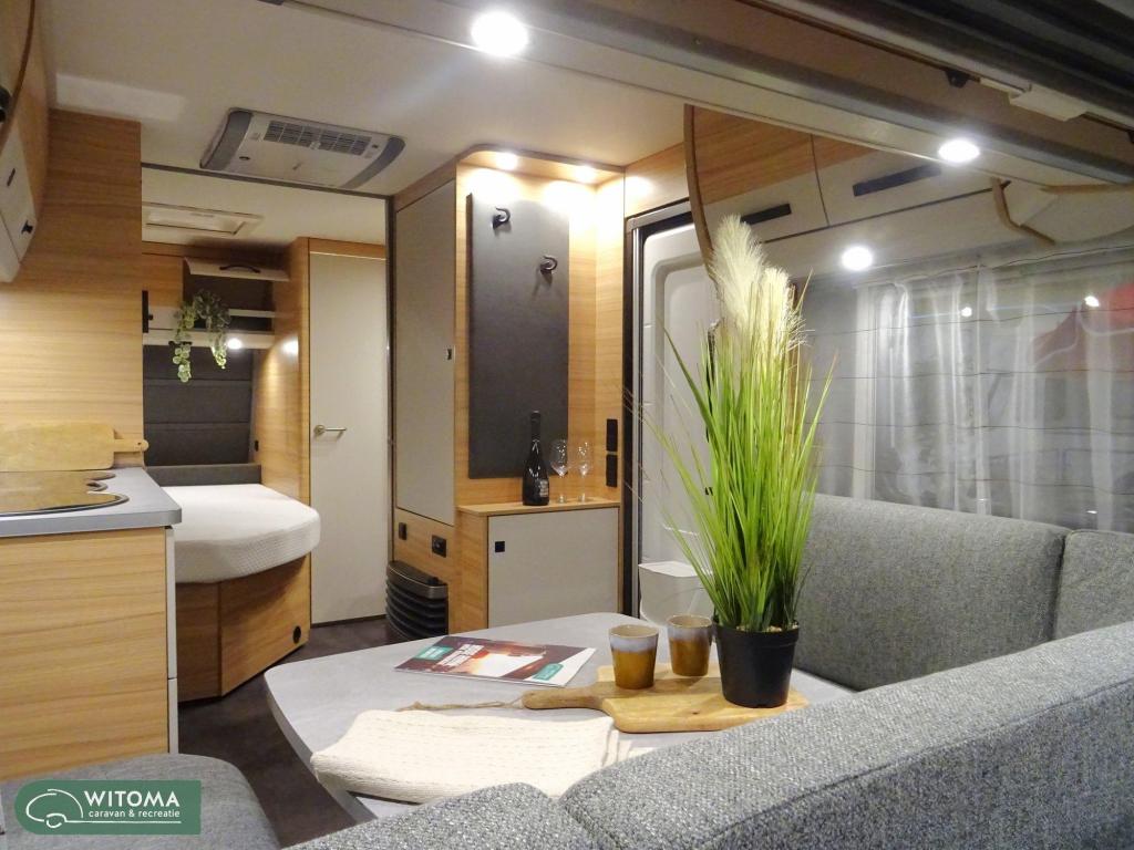 Dethleffs Summer Edition 470 FR 50 jaar Witoma voordeel!, Caravans en Kamperen, Rondzit, Bedrijf, Schokbreker, Overige typen