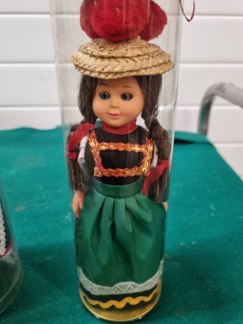 Souvenir poppen in kledendracht, Verzamelen, Ophalen of Verzenden, 'T Olde Gre-j, Info@toldegrej.nl, Endepoelstraat 20f Didam