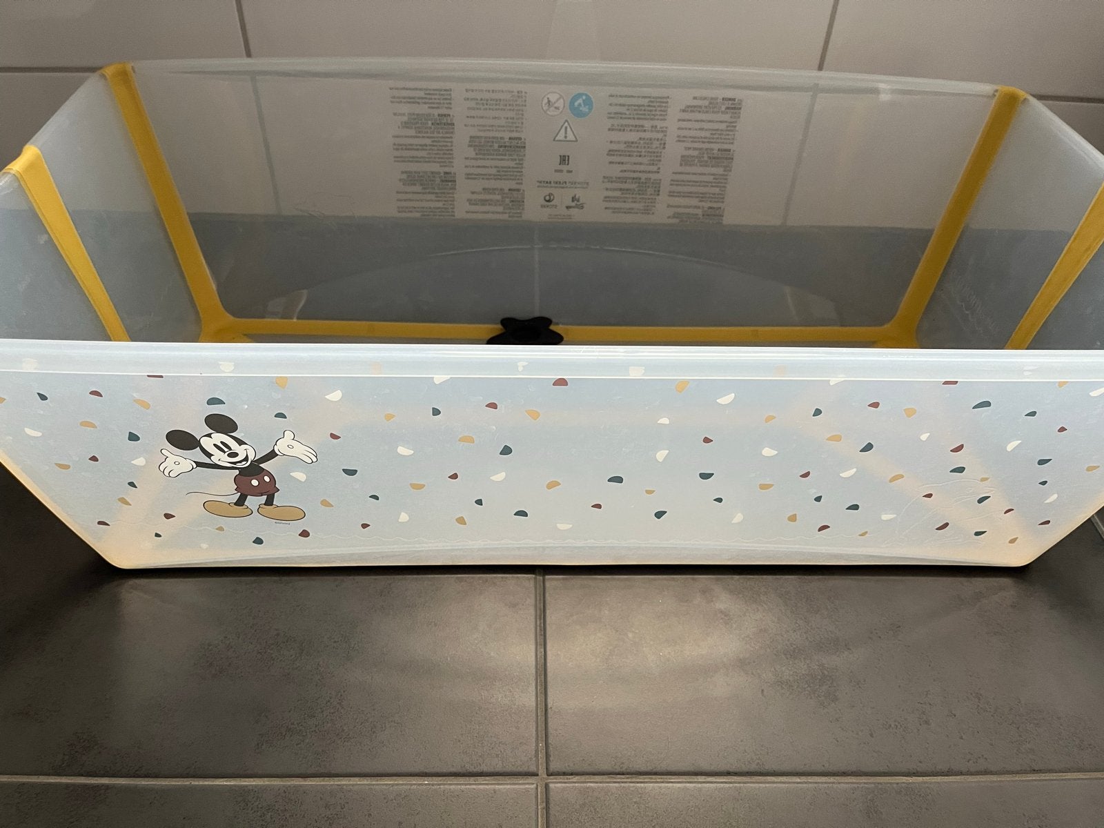 Stokke Mickey Mouse opvouwbaar babybadje, Gebruikt, Badje, Standaard, Ophalen