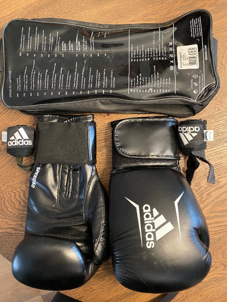 Boxhandschoenen Adidas Speed 50 incl. Bandage, Ophalen of Verzenden, Gebruikt, Boksschoenen