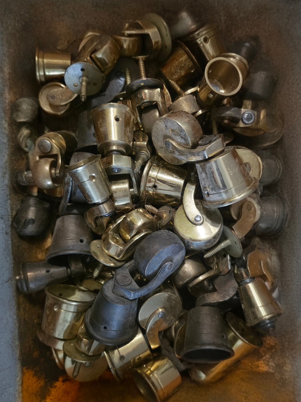 Prachtige messing meubelwieltjes / antieke zwenkwieltjes, Overige materialen, Gebruikt, Overige typen, Ophalen of Verzenden