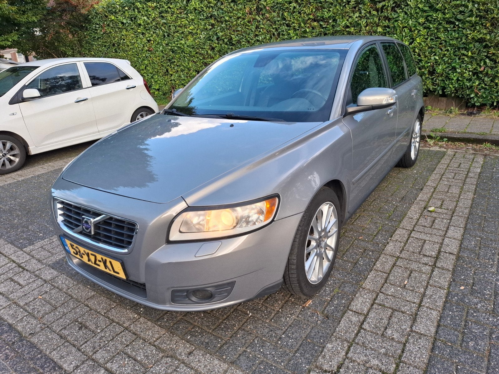 Volvo V50 1.8 2007 NW APK 176.950km airco leer cruise NAP, Voorwielaandrijving, 125 pk, 1280 kg, Zwart