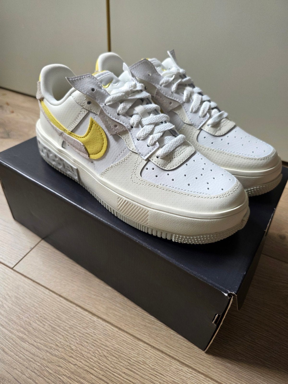 Nike Airforce 1 Fontanka Summit White/Celery Sail, Maat 40,5, Wit, Nike, Nieuw, Ophalen of Verzenden