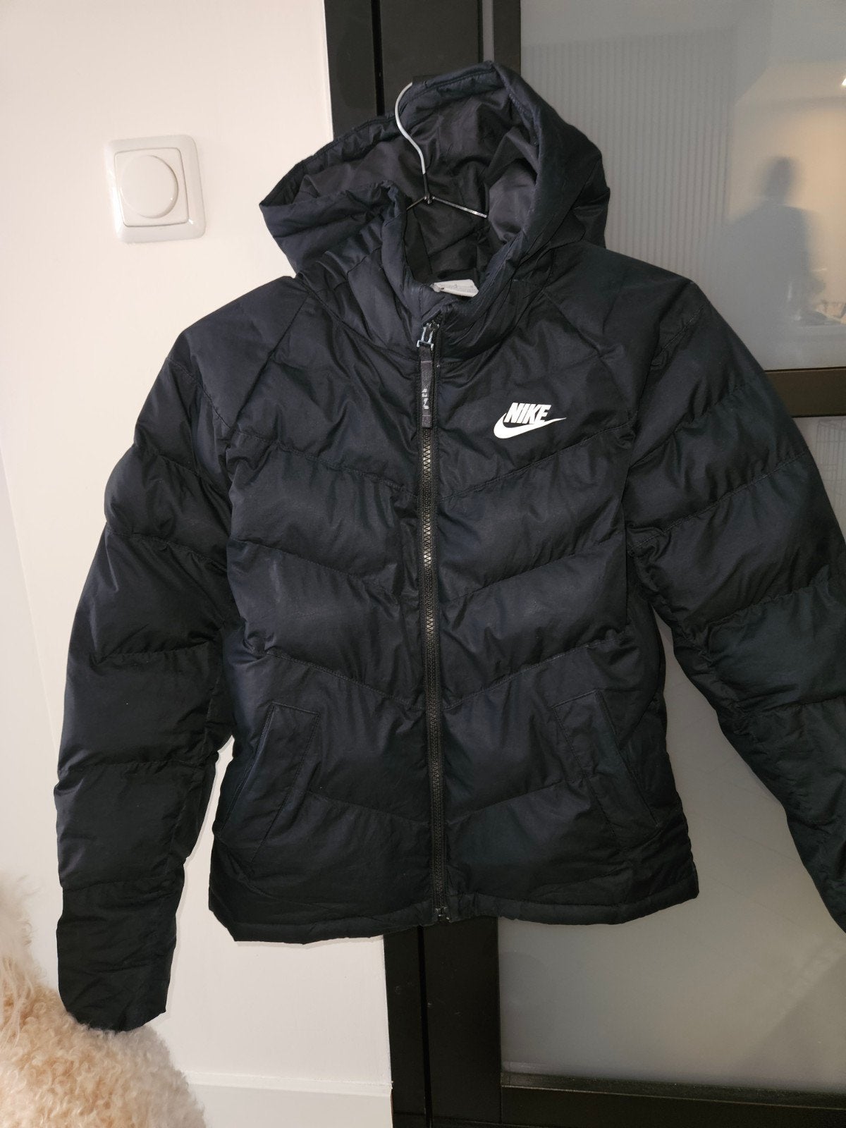 Nike Winterjas Maat M (137-147 cm), Gebruikt, Jongen of Meisje, Ophalen of Verzenden, Nike