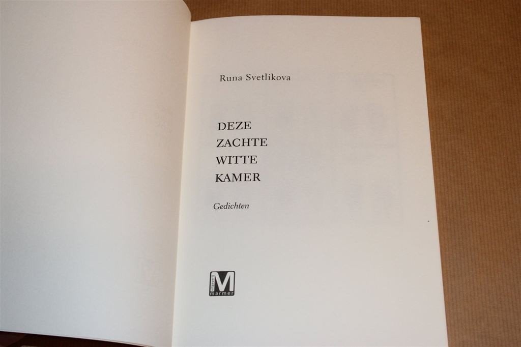Deze Zacht Witte Kamer, gedichten — Svetlikova — Genomineerd, Ophalen of Verzenden, Gelezen