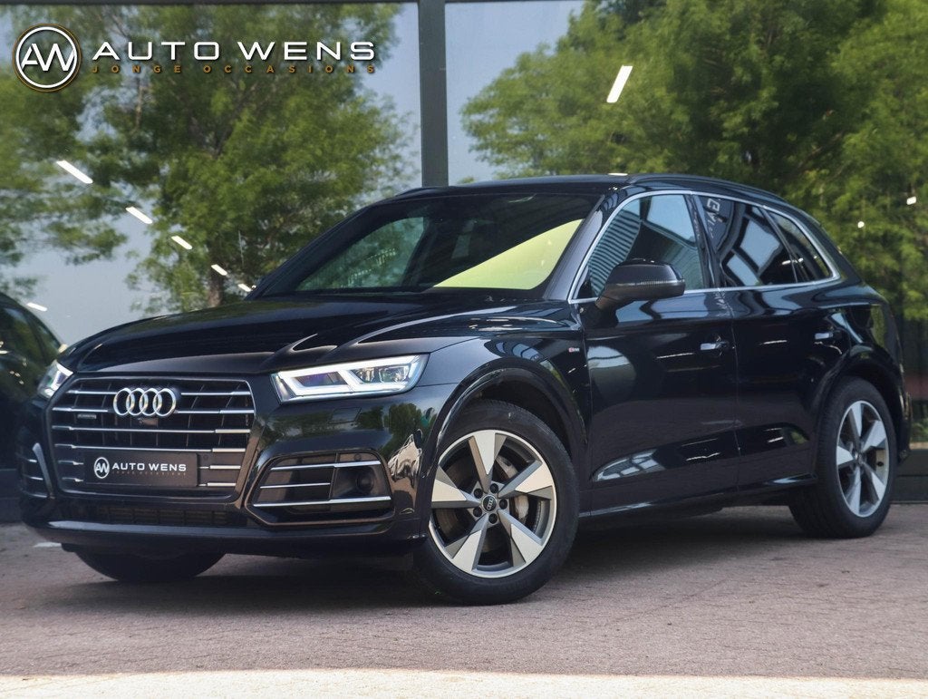 Audi Q5 55 TFSIe Quattro 367pk S-Line Panodak Luchtvering Tr, Auto's, Automaat, 4 cilinders, Zwart, Plug-in hybride