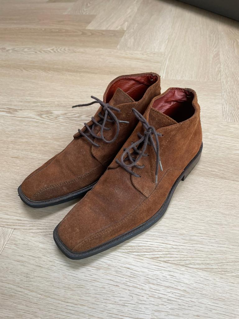 Suede schoenen Bijenkorf maat 41, Bruin, Ophalen of Verzenden, Gedragen, Veterschoenen