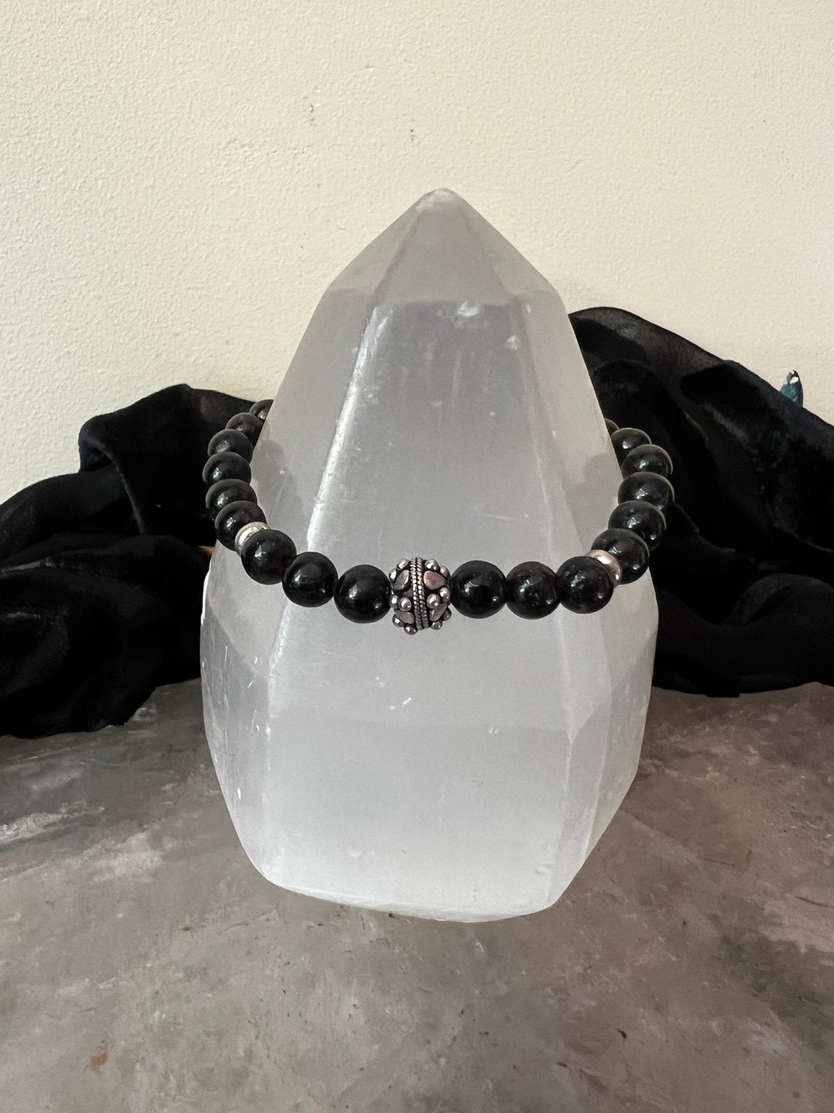 Nuummiet tovenaarssteen zilver beschermt aura zuivert, Met bedels of kralen, Zwart, Magnolia11, Nieuw