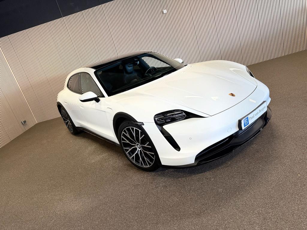 Porsche Taycan Cross Turismo 4 93 kWh-SOH 90%-PANORAMA-ADAP., Auto's, Porsche, 12 maanden, Zwart, 4 stoelen, Wit