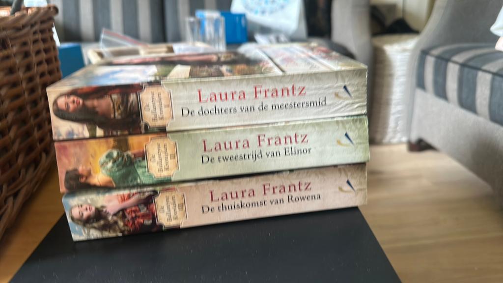 Laura Frantz - De thuiskomst van Rowena, Ophalen of Verzenden, Zo goed als nieuw, Laura Frantz