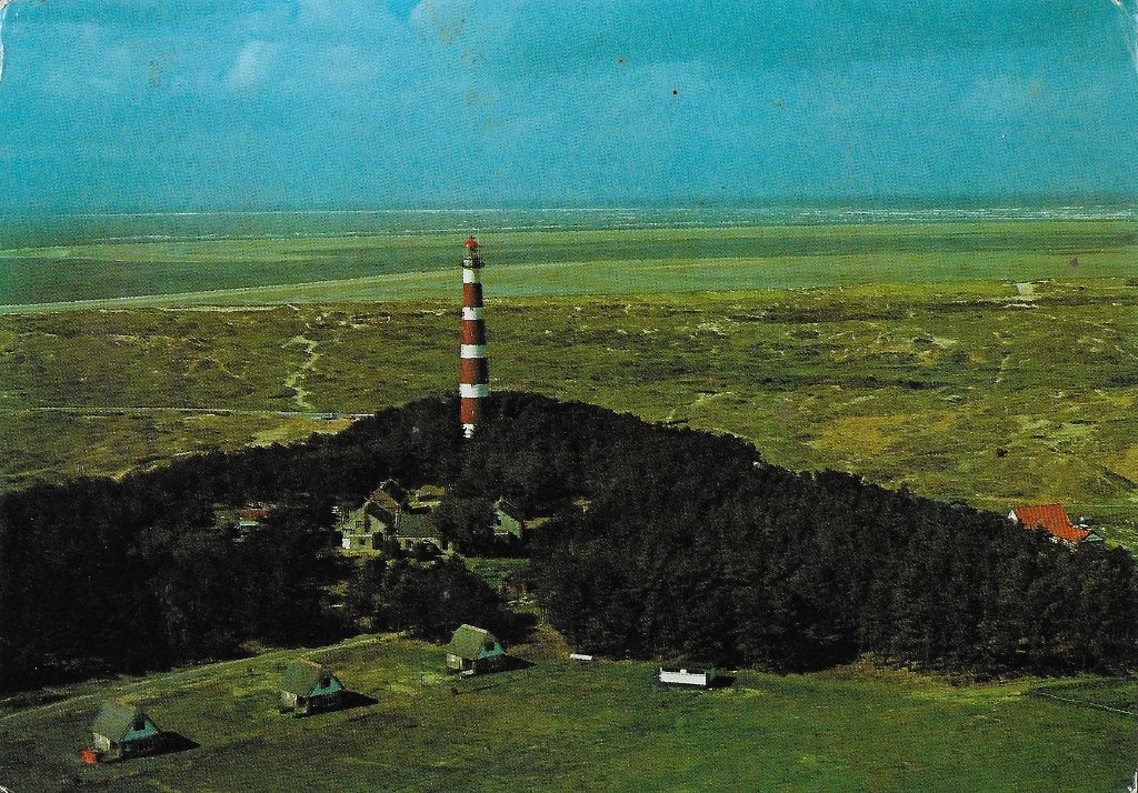 Ameland vuurtoren gelopen ansichtkaart ( 198 ), Ophalen of Verzenden, 1980 tot heden, Gelopen