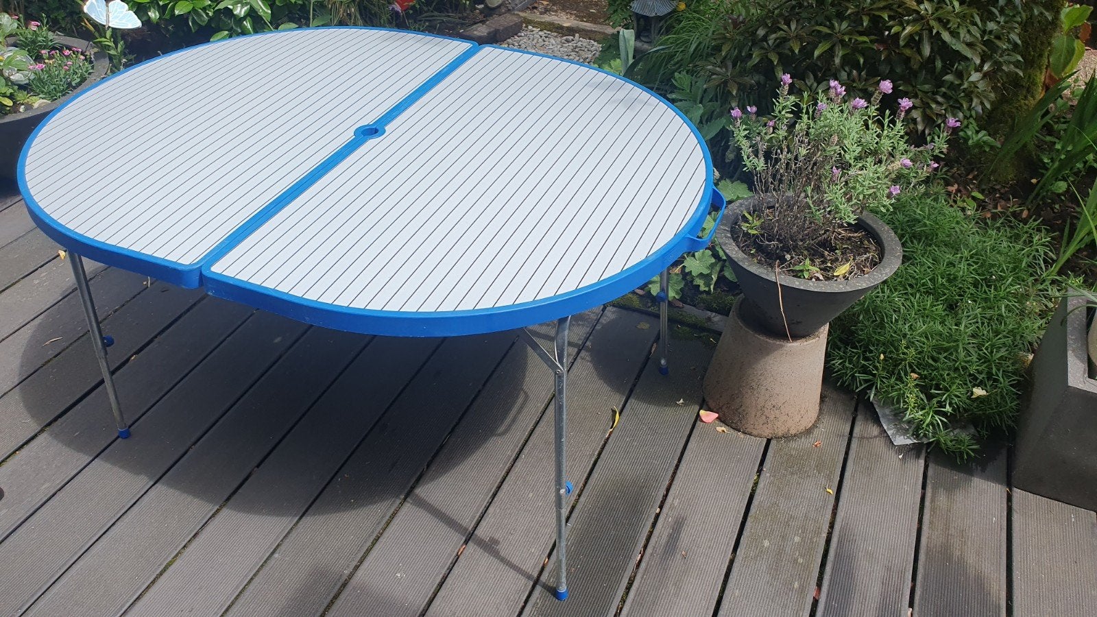 Crespo Ovale Inklapbare Campingtafel - Compact en Handig, Ophalen, Gebruikt, Ovaal, Kunststof